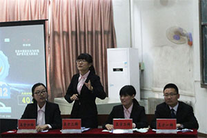 公司辩论队成功晋级365英国上市公司第九届校园辩论赛半决赛.jpg